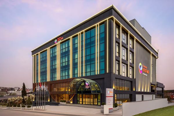 Ramada Encore by Wyndham Istanbul Kartal Istanbul — Property