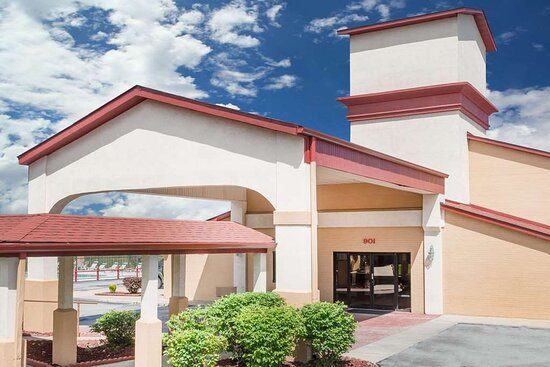 Ramada Limited Columbia — Property