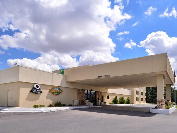 Ramada Plaza by Wyndham Sheridan Hotel Convention Center — Property