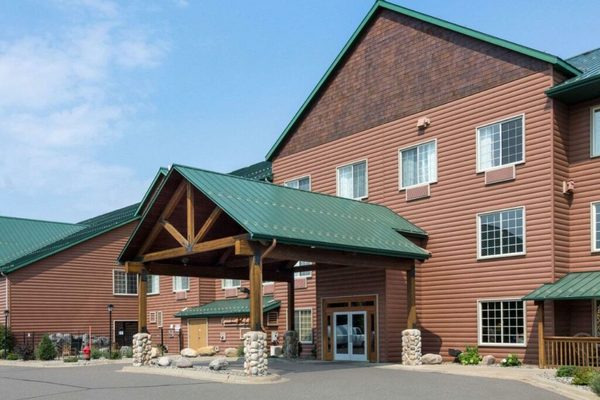 Rapid River Lodge — Property