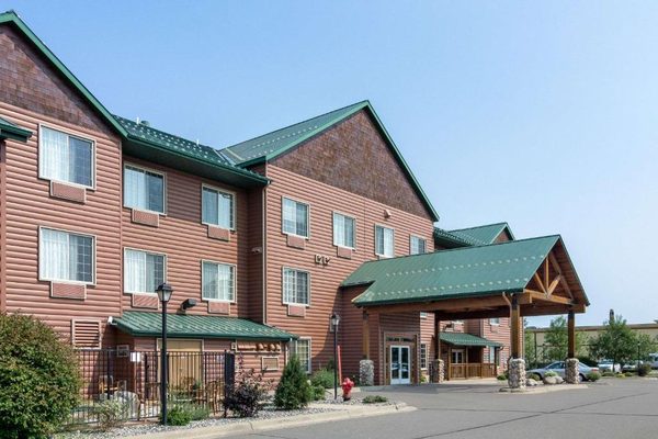 Rapid River Lodge — Property