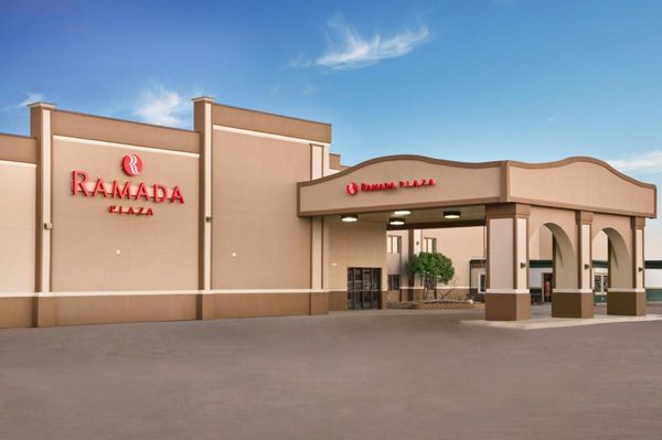 Red Lion Hotel Gillette — Property