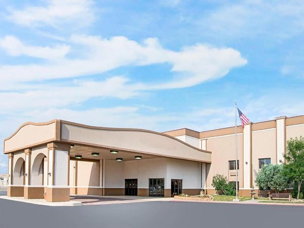 Red Lion Hotel Gillette — Property