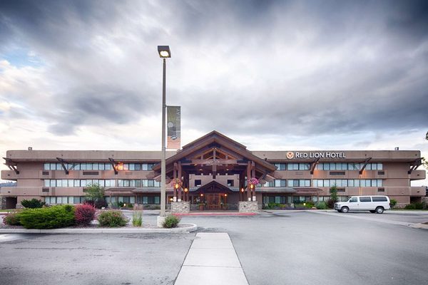 Red Lion Hotel Kalispell — Property