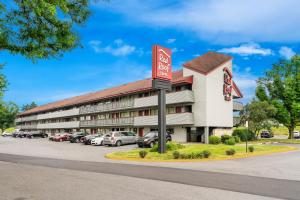 Red Roof Inn Allentown South — Property