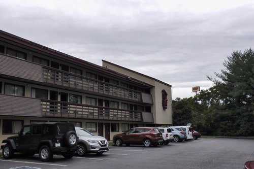 Red Roof Inn Asheville Biltmore West — Property