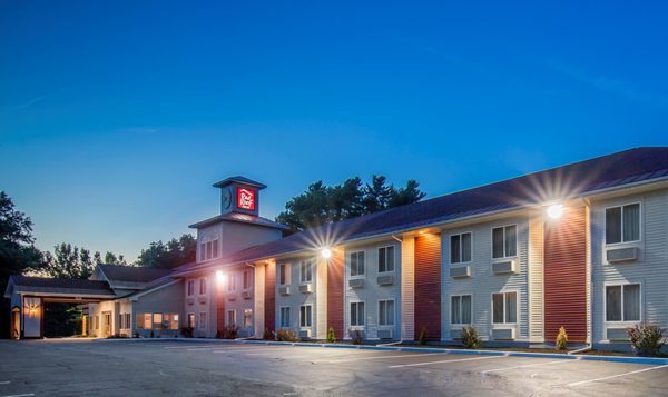 Red Roof Inn Clifton Park — Property