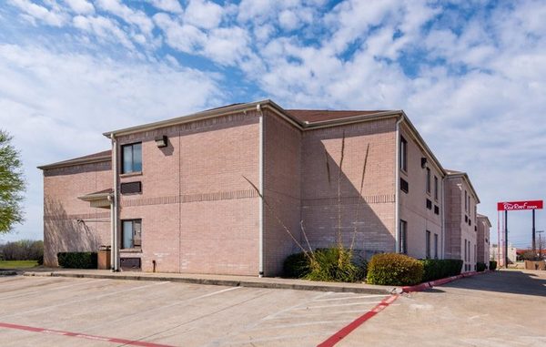 Red Roof Inn Fort Worth Saginaw — Property