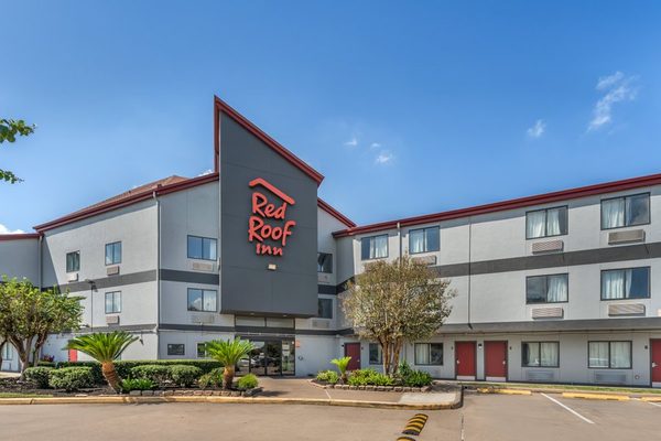 Red Roof Inn Houston Brookhollow — Property