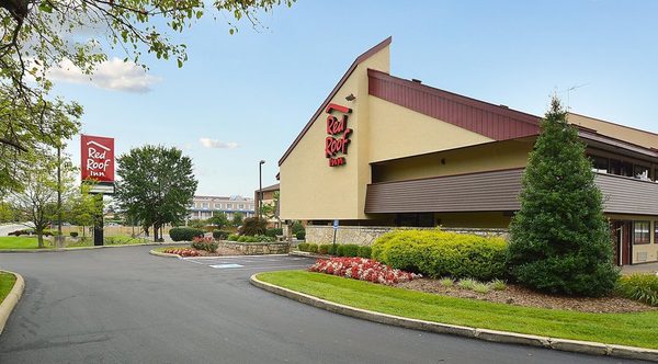 Red Roof Inn Louisville East Hurstbourne — Property