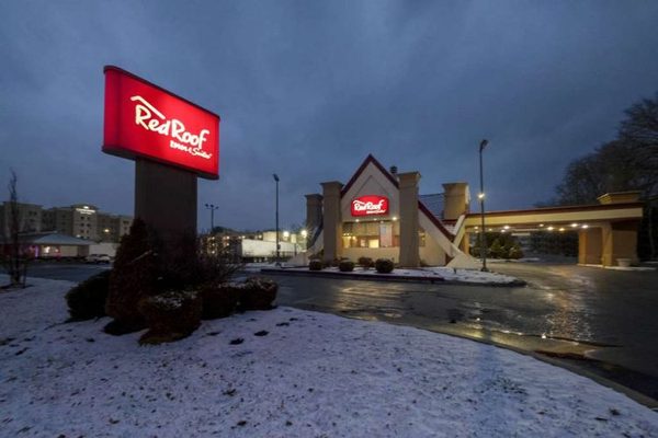 Red Roof Inn Suites Newark University — Property