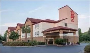 Red Roof Inn Suites Savannah Airport — Property
