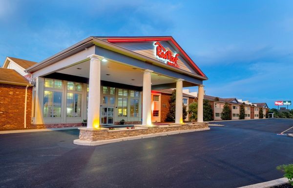 Red Roof Inn Suites Wilmington New Castle — Property
