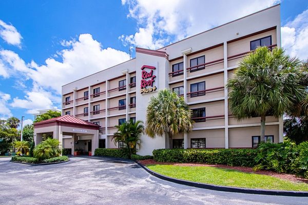 Red Roof Plus Miami Airport — Property