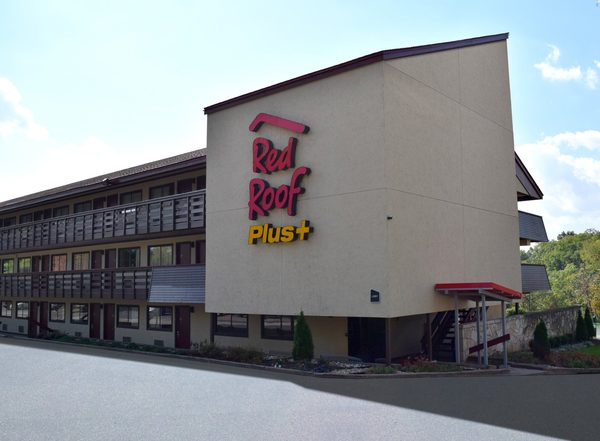 Red Roof PLUS Pittsburgh East Monroeville — Property