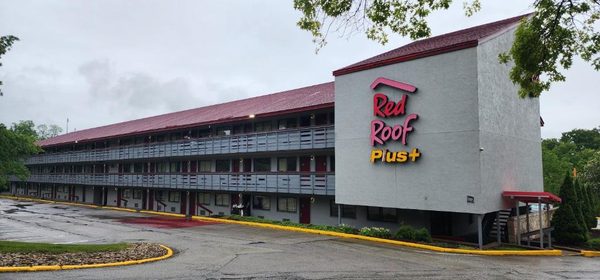 Red Roof PLUS Pittsburgh East Monroeville — Property