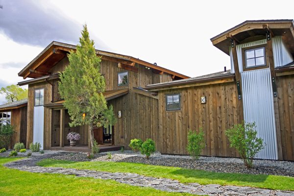 Reedfly Farm Rivers Bend Lodge — Property