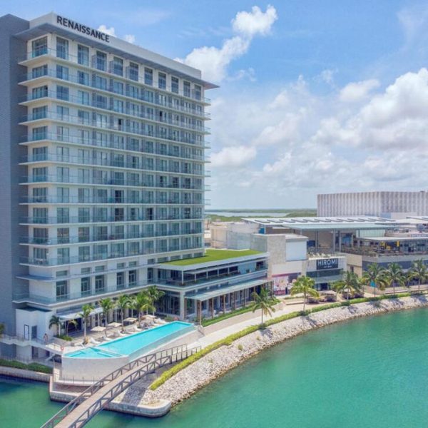 Renaissance Cancun Resort Marina — Property