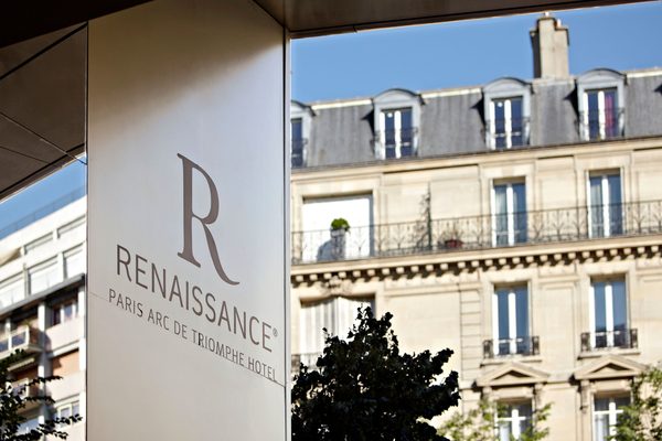 Renaissance Paris Arc de Triomphe Hotel — Property