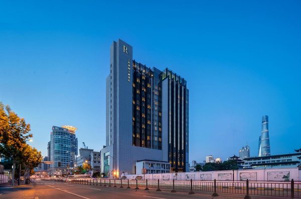 Renaissance Shanghai Yu Garden Hotel — Property