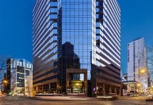 Residence Inn by Marriott Chicago Downtown Magnificent Mile — Property
