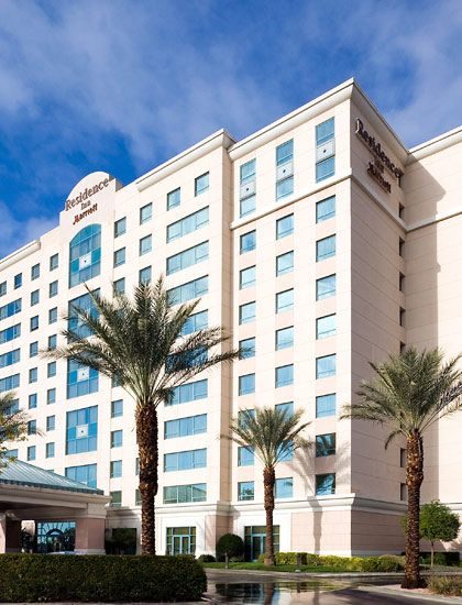 Residence Inn by Marriott Las Vegas Hughes Center Las Vegas Nevada — Property