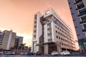 Resivation Hotel — Property
