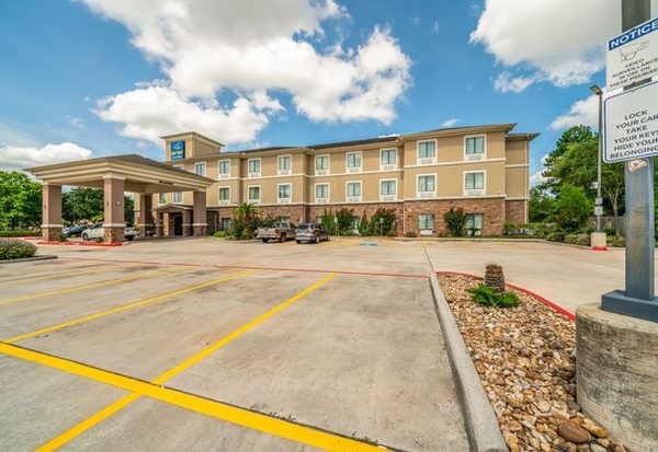 Restwell Inn Suites — Property