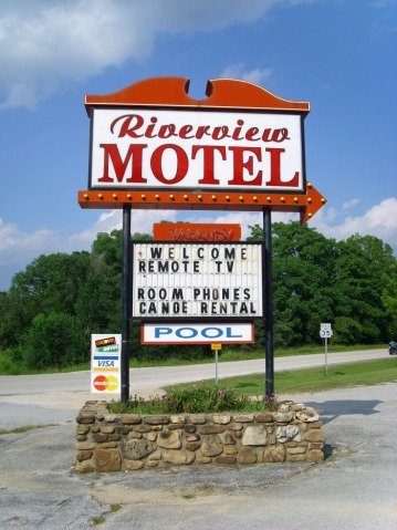 Riverview Cabins Mammoth Spring Arkansas — Property