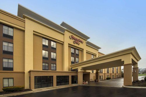 Rochester Airport Marriott — Property