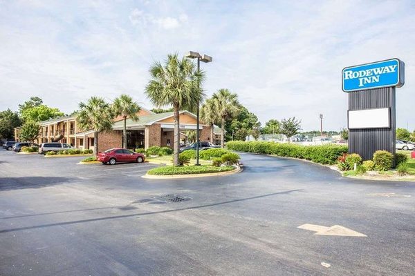 Rodeway Inn — Property