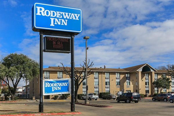 Rodeway Inn Suites — Property