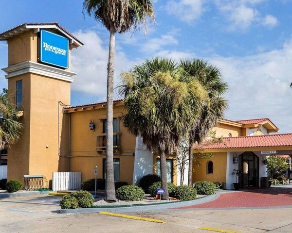 Rodeway Inn Suites — Property