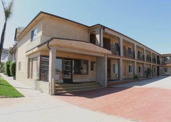 Rodeway Inn Suites Pacific Coast Highway Los Angeles California — Property