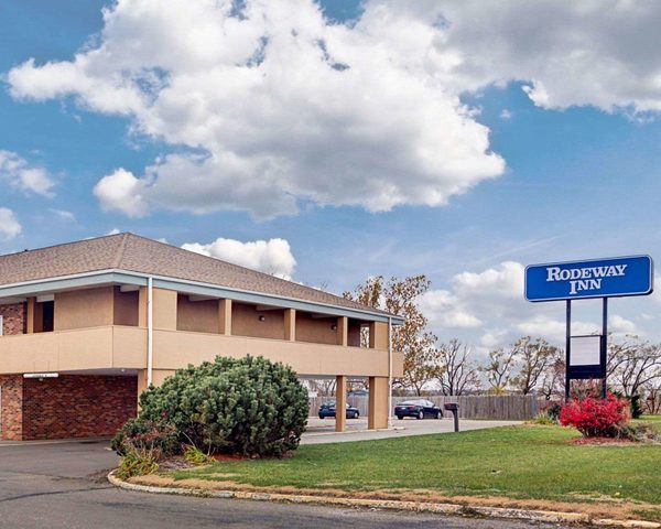 Rodeway Inn University District — Property