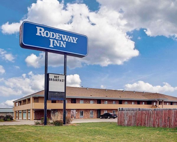 Rodeway Inn University District — Property