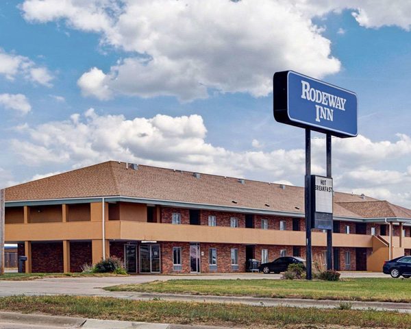 Rodeway Inn University District — Property