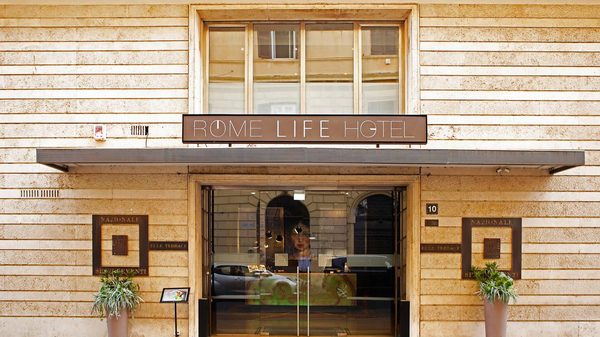 Rome Life Hotel — Property