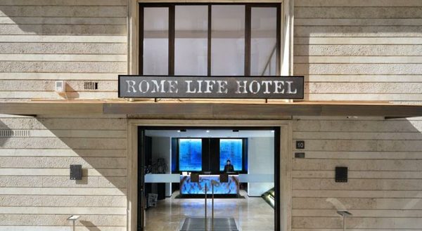 Rome Life Hotel — Property