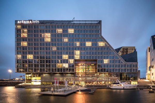 Room Mate Aitana — Property