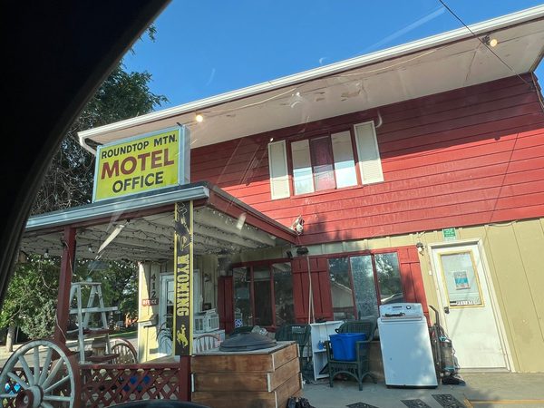 Roundtop Mountain Vista Cabins and Motel — Property