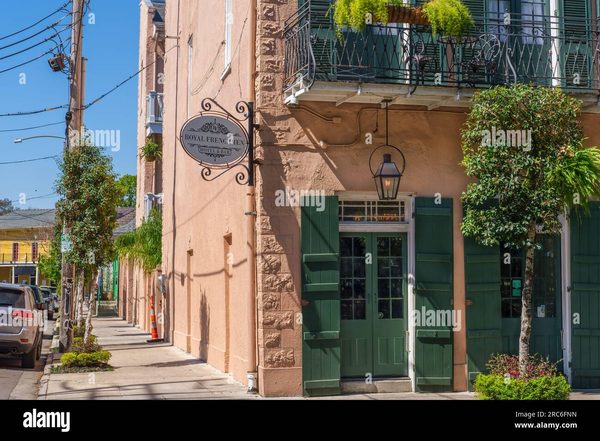 Royal Frenchmen Hotel Bar — Property