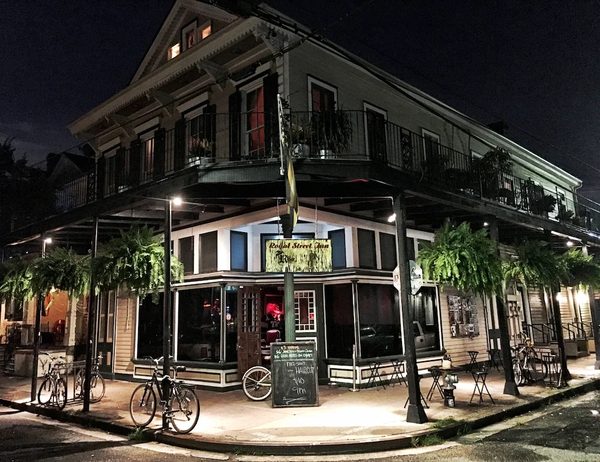 Royal Street Inn and R Bar — Property
