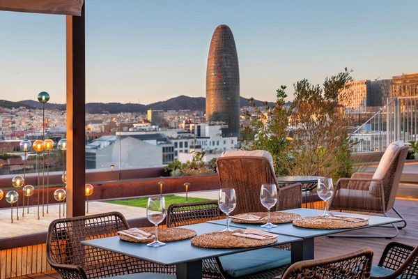 Salles Hotel Pere Iv Barcelona Catalonia — Property
