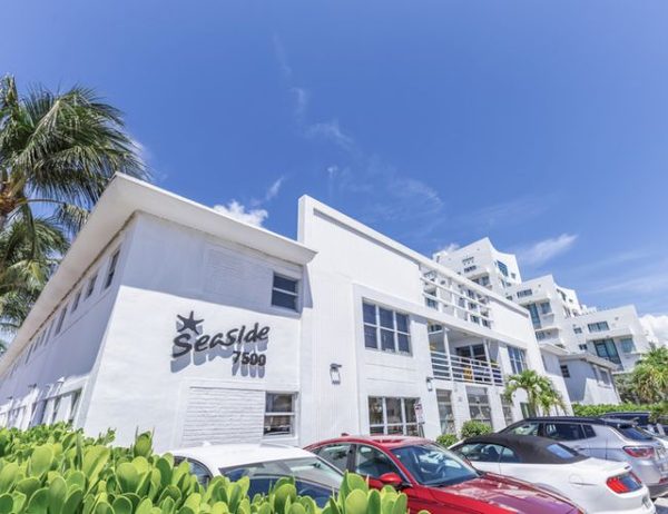 Seaside All Suites Hotel Miami Beach Florida — Property