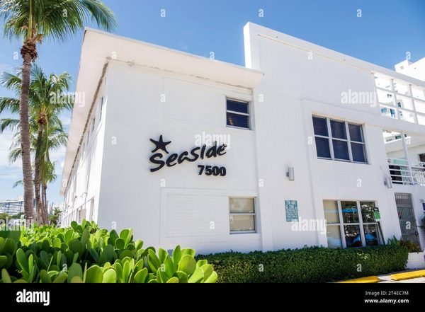 Seaside All Suites Hotel Miami Beach Florida — Property