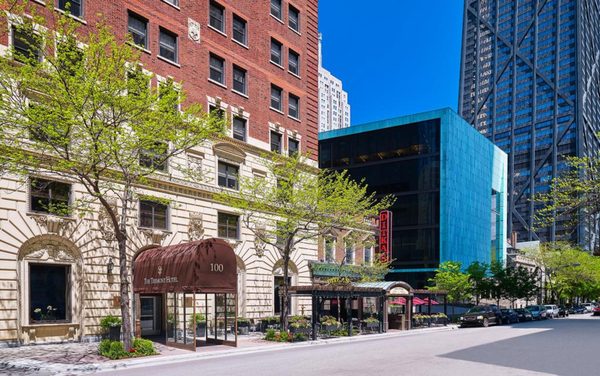 Selina Chicago Chicago Illinois — Property