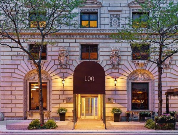 Selina Chicago Chicago Illinois — Property