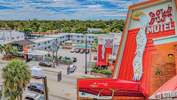 Selina Gold Dust Miami Florida — Property