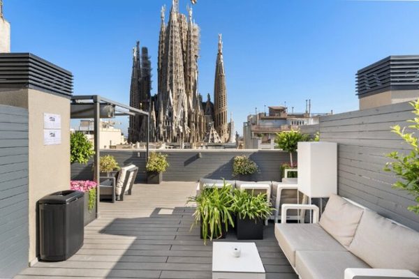 Sensation Sagrada Familia Barcelona Catalonia — Property